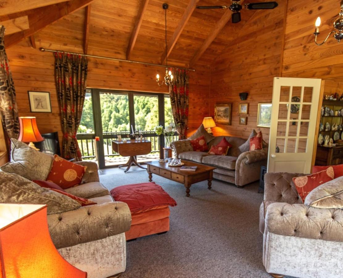 Karamu Valley Lodge ภายนอก รูปภาพ